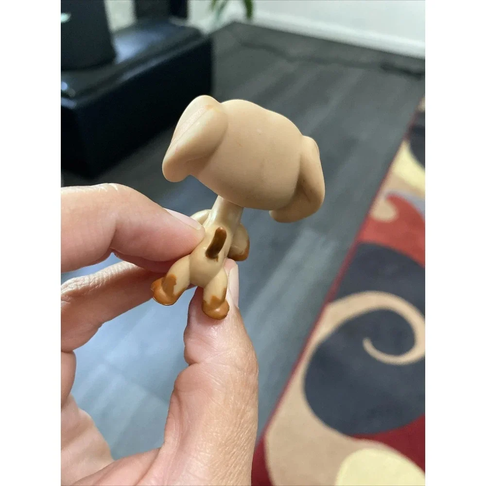 Authentic LPS Littlest Pet Shop Dachshund #1211 Blue Eyes TLC